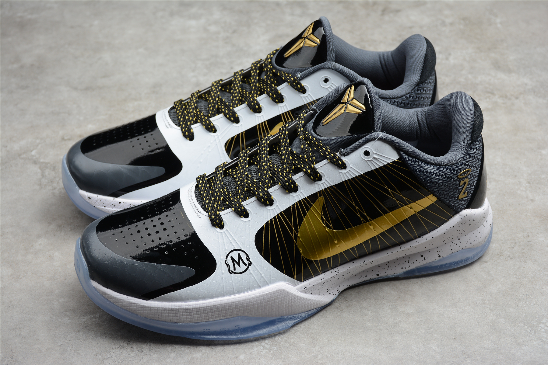 Nike Kobe 5 Black and gold